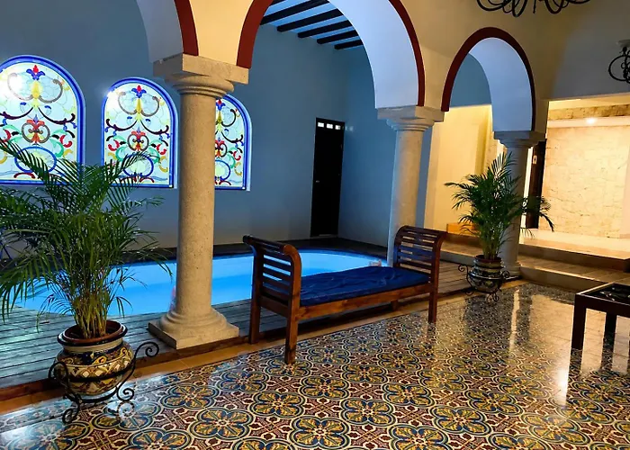 Hotel Catedral Valladolid Yucatan